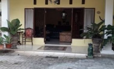 Rumah Di Cilandak, 2Lt, Paviliun, Hal. Luas, di Jl. Intan