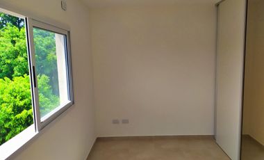OPORTUNIDAD Excelente duplex 3 amb + cochera doble + patio