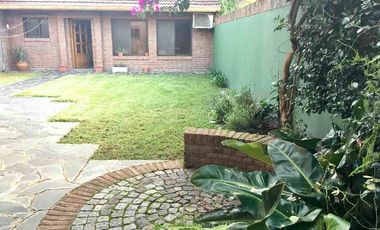 Casa en venta en Quilmes Centro
