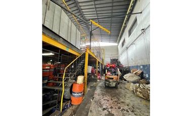 BODEGA EN VENTA PARQUE INDUSTRIAL CHIMITA
