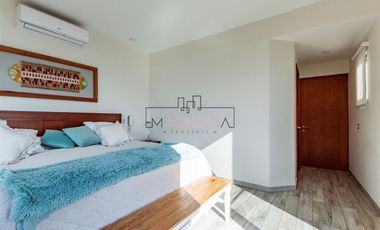 CASA ESTILO PROVENZAL EN VENTA EN PIEDRA ROJA