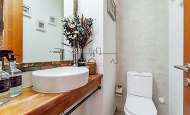 CASA ESTILO PROVENZAL EN VENTA EN PIEDRA ROJA