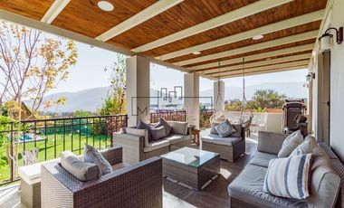 CASA ESTILO PROVENZAL EN VENTA EN PIEDRA ROJA