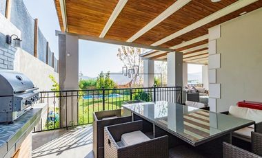 CASA ESTILO PROVENZAL EN VENTA EN PIEDRA ROJA