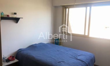 VENTA - CASA DE ESTILO EN VILLA SARMIENTO - APTA CRÉDITO.