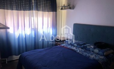 VENTA - CASA DE ESTILO EN VILLA SARMIENTO - APTA CRÉDITO.