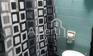VENTA - CASA DE ESTILO EN VILLA SARMIENTO - APTA CRÉDITO.