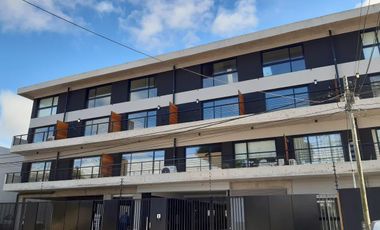 Vicente López - Amplia cochera descubierta en Planta Baja!!