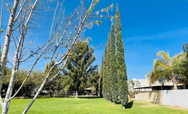 TERRENO EN VENTA EN COTO SAN NICOLAS HERMOSO ENTORNO ARBOLADO