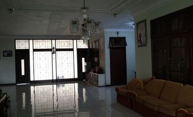 Ruko 2 Lantai Panglima Sudirman Kediri Strategis Cocok Untuk Semua Usaha