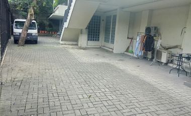 Ruang Usaha letak strategis di sewakan daerah kebayoran Baru