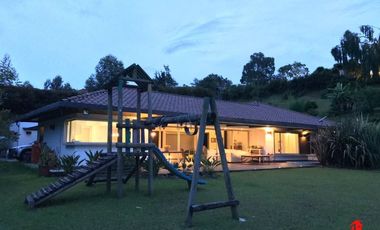 casa en arriendo en aeropuerto. Cod A6119