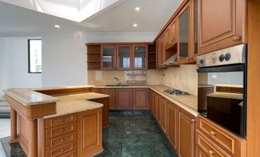 DIJUAL RUMAH MEGAH (SANGAT MENARIK) di Jl MADRASAH, AMPERA, JAKSEL