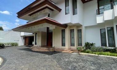 DIJUAL RUMAH MEGAH (SANGAT MENARIK) di Jl MADRASAH, AMPERA, JAKSEL
