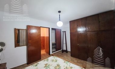 Departamento 2 ambientes y medio con balcon al frente y vista.