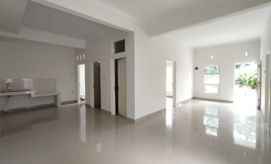 DIJUAL RUMAH SIAP HUNI DEKAT BANDARA ADI SUCIPTO