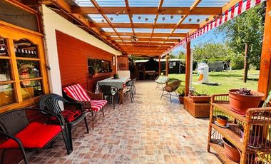 Casa en venta de 4 dorm. en Pirque