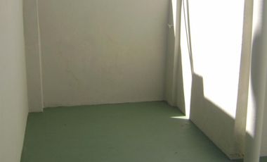 VENTA hermoso PH. 2 amb. a RE-ESTRENAR, con Patio y Lavadero. WILDE CENTRO.