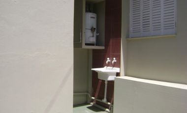VENTA hermoso PH. 2 amb. a RE-ESTRENAR, con Patio y Lavadero. WILDE CENTRO.