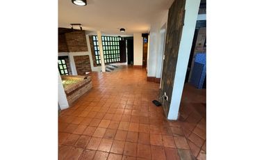HERMOSA CASA FINCA INDEPENDIENTE ENVIGADO CON EXCELENTE VIST
