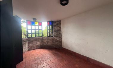 HERMOSA CASA FINCA INDEPENDIENTE ENVIGADO CON EXCELENTE VIST