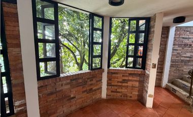 HERMOSA CASA FINCA INDEPENDIENTE ENVIGADO CON EXCELENTE VIST
