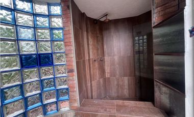 HERMOSA CASA FINCA INDEPENDIENTE ENVIGADO CON EXCELENTE VIST