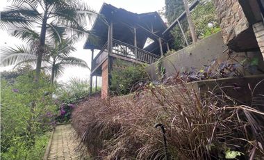 HERMOSA CASA FINCA INDEPENDIENTE ENVIGADO CON EXCELENTE VIST