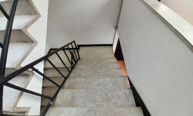 apartamento en arriendo/venta en edificio estefan piso 4 sin ascensor. Cod A11697
