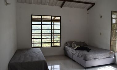 finca en venta en vereda lococho sasaima. Cod V207