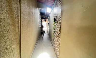 VENTA DE CASA EN ARRAIJAN, LAGO EMPERADOR