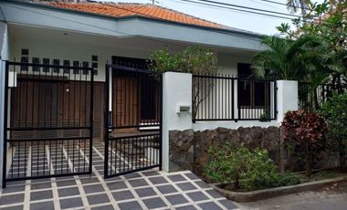 Rumah disewakan Jemursari Surabaya