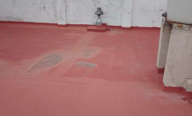 Venta Casa 3 Amb. en Ramos Mejía - Buen Estado C/Garage Cub. y Patio