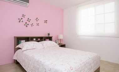 Venta de Casa en Urb. Casa Laguna, cerca del Riocentro El Dorado, Vía a Samborondon.