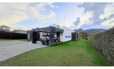 Casa campestre en Venta Ríonegro Vía San Antonio, El Carmen de Viboral