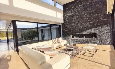Casa campestre en Venta Ríonegro Vía San Antonio, El Carmen de Viboral
