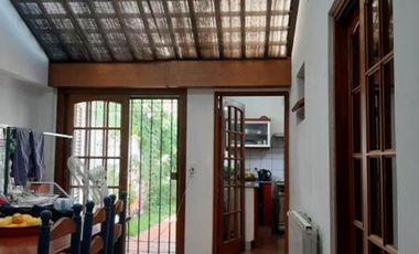CHALET DE 4 AMBIENTES TODO EN PLANTA BAJA - HAEDO NORTE EN VENTA