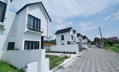 Rumah 2 Lantai Dalam Perum di Selatan Jl. Wonosari