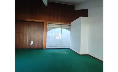 RyA Vende  propiedad urbana de 1.890 mtr2 Av.Ricardo Vicuña