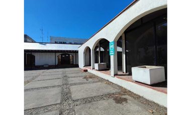 RyA Vende  propiedad urbana de 1.890 mtr2 Av.Ricardo Vicuña