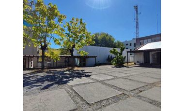 RyA Vende  propiedad urbana de 1.890 mtr2 Av.Ricardo Vicuña