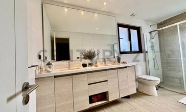 OPORTUNIDAD CASA APRECIO REBAJADO EN SANTA ELENA DE CHICUREO