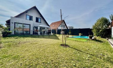 OPORTUNIDAD CASA APRECIO REBAJADO EN SANTA ELENA DE CHICUREO