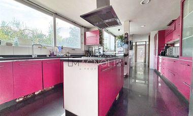 Casa en venta de 6 dorm. en Colina