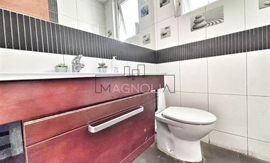 Casa en venta de 6 dorm. en Colina