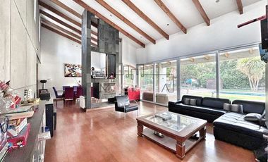 Casa en venta de 6 dorm. en Colina