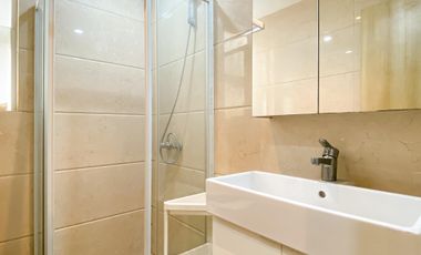 Apartemen Crown Court Executive Condominium