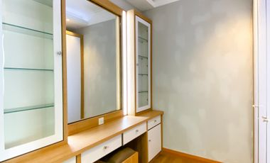 Apartemen Crown Court Executive Condominium