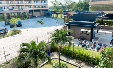 Apartemen Crown Court Executive Condominium