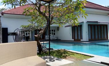 Rumah Mewah Dengan Kolam Renang Luas 2567 m di Yogyakarta